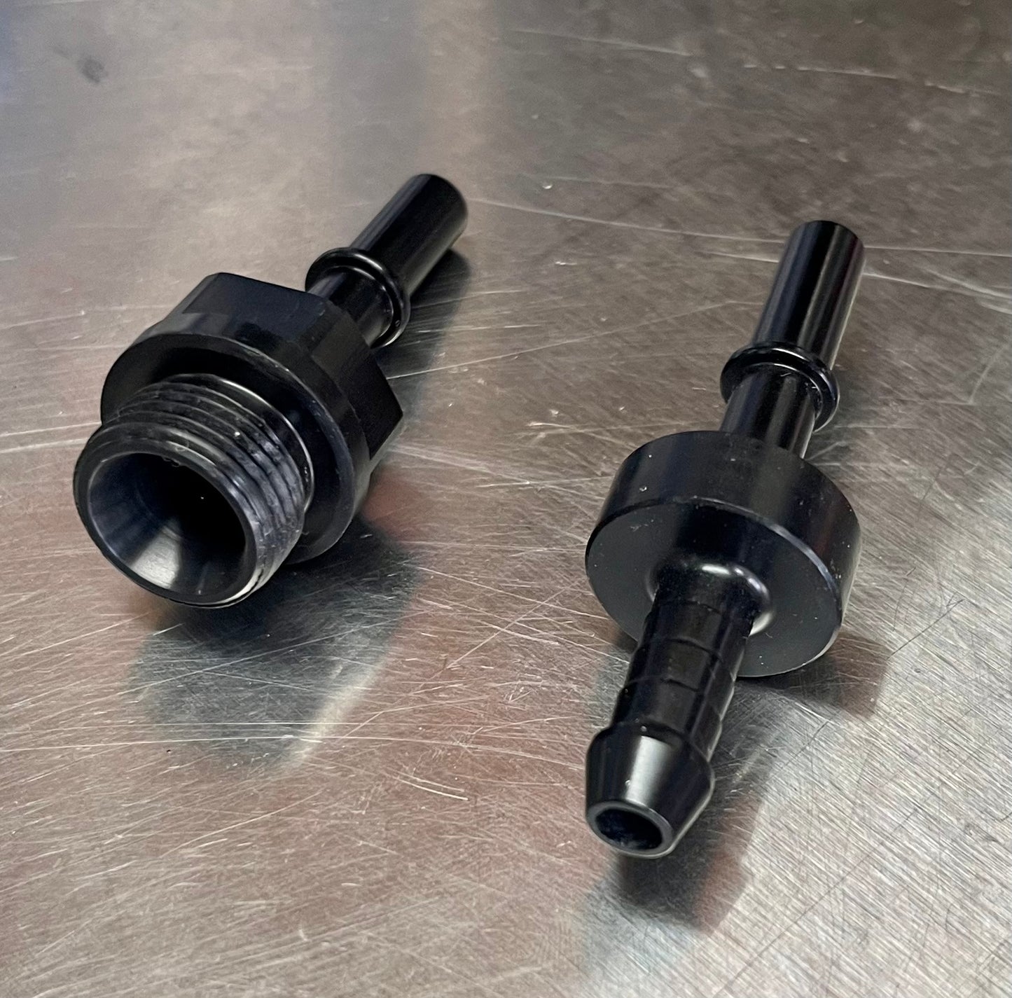 FG FG/X Miami V8 Falcon V8 Fuel line adaptors