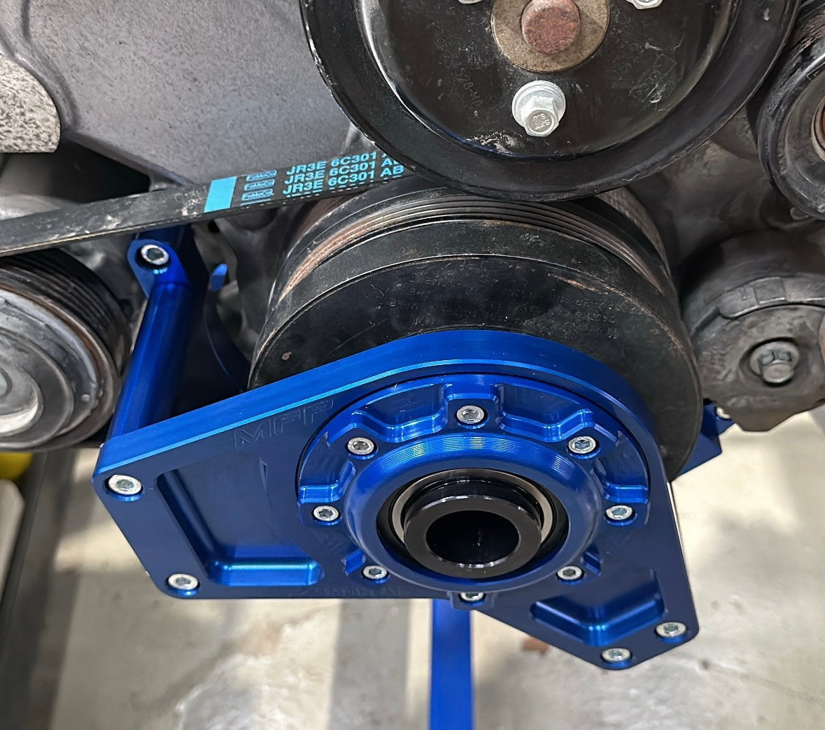 F 150 6 & 10 rib crank support